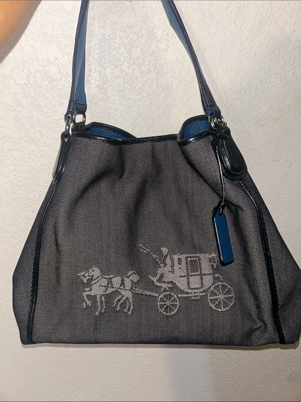 Coach Edie 31 Black & Blue Needlepoint Canvas Horse & Carriage Shoulder Bag.